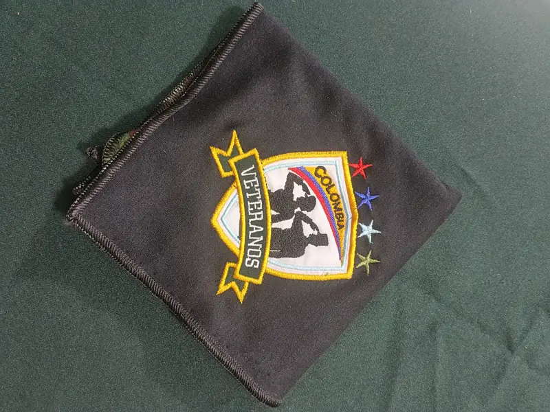 Pañoleta bordada Veteranos Colombia